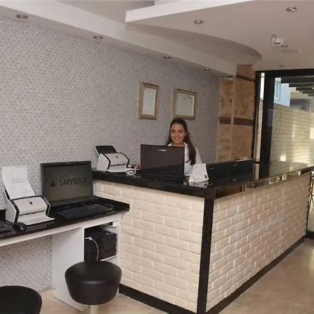 ホテル Best Smyrna 4*